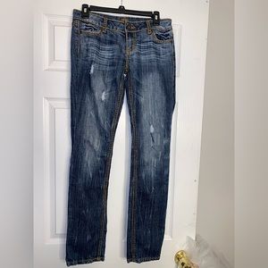 NEVER WORN Almost famous size 5 dark washed jeans